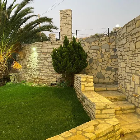 Holiday home Theas House